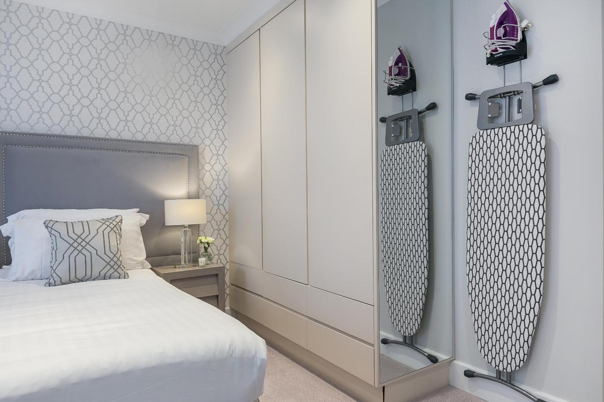 Chilworth Court Aparthotel