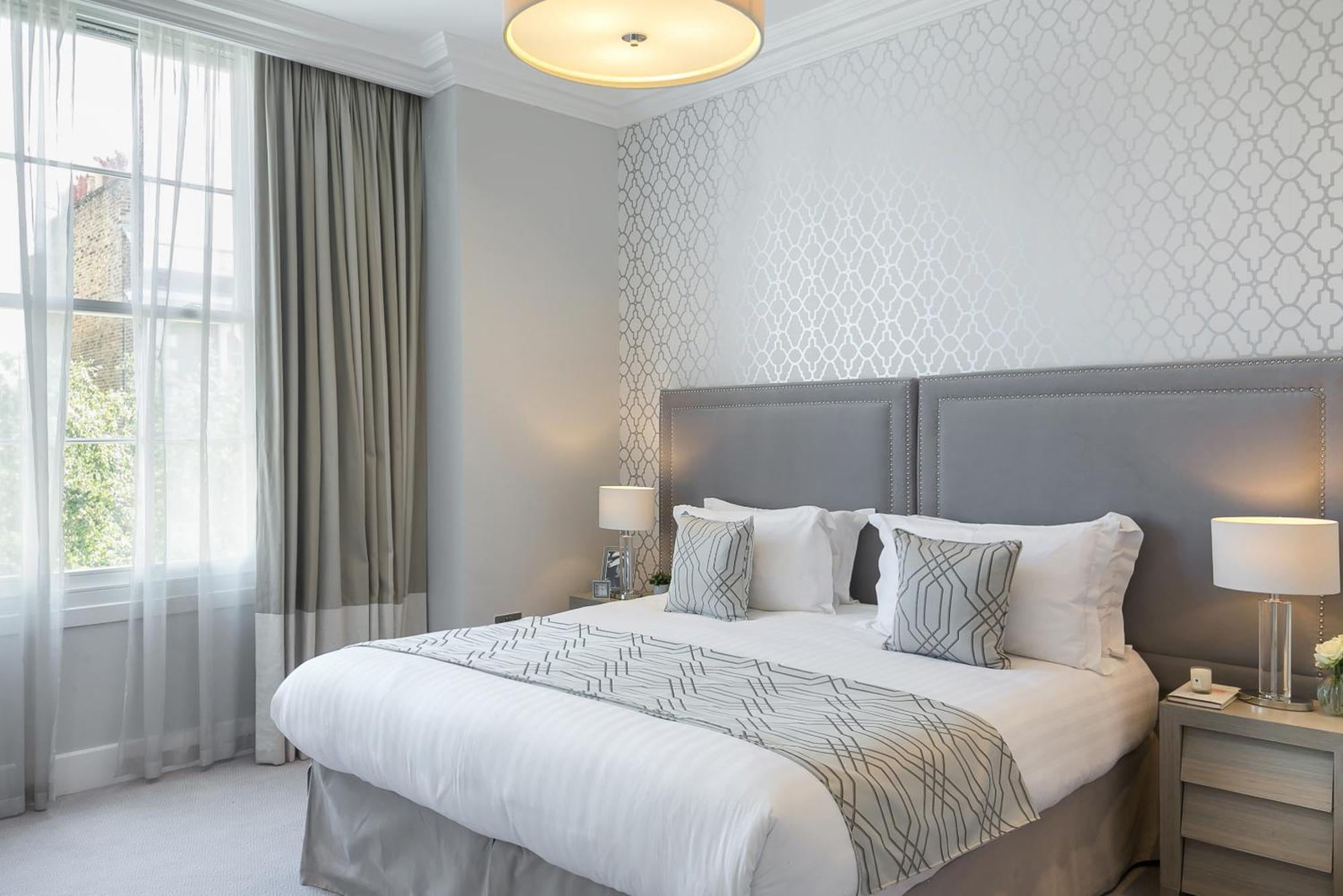 Chilworth Court Aparthotel 4*